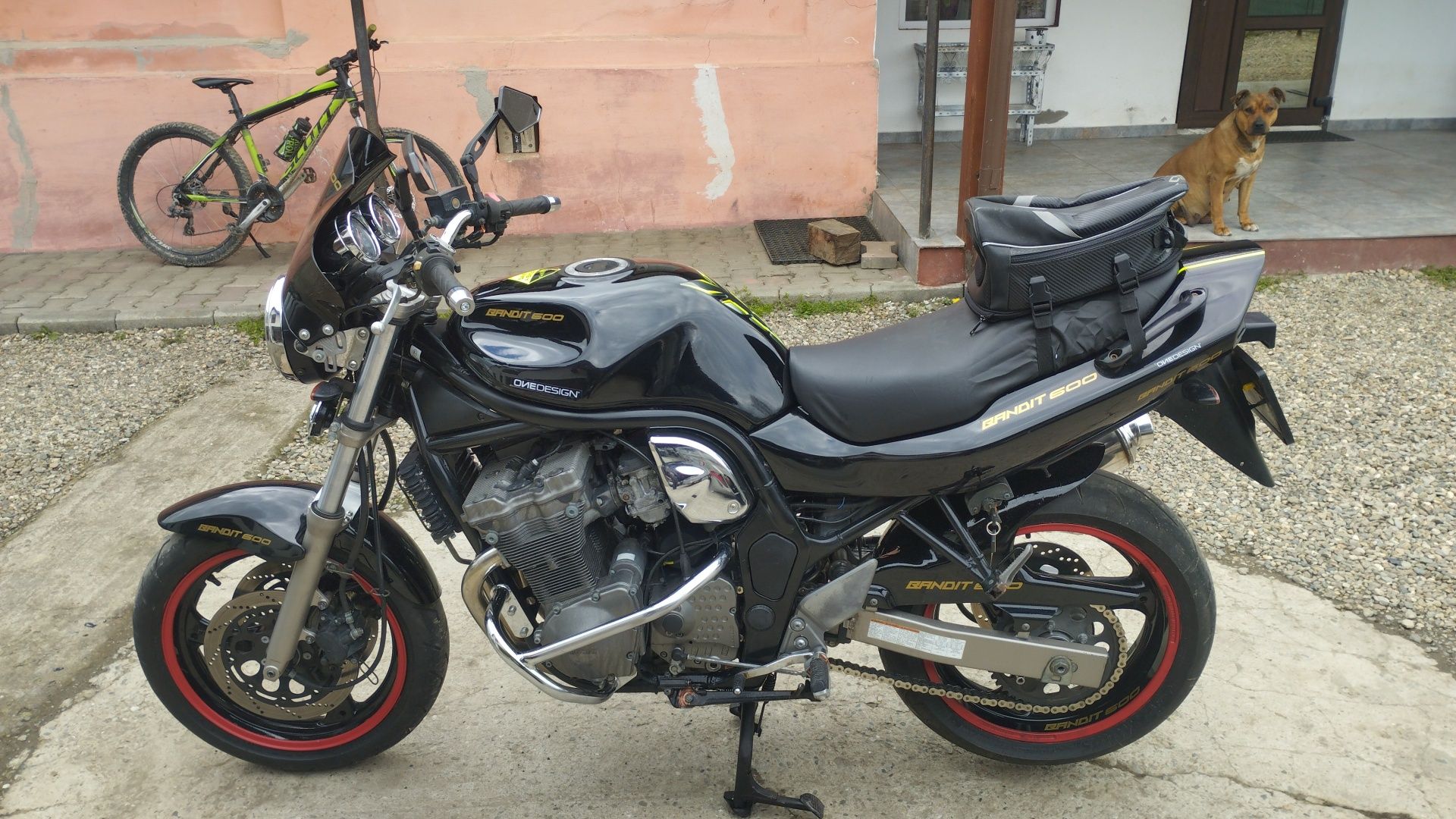 Vând Suzuki gsf 600