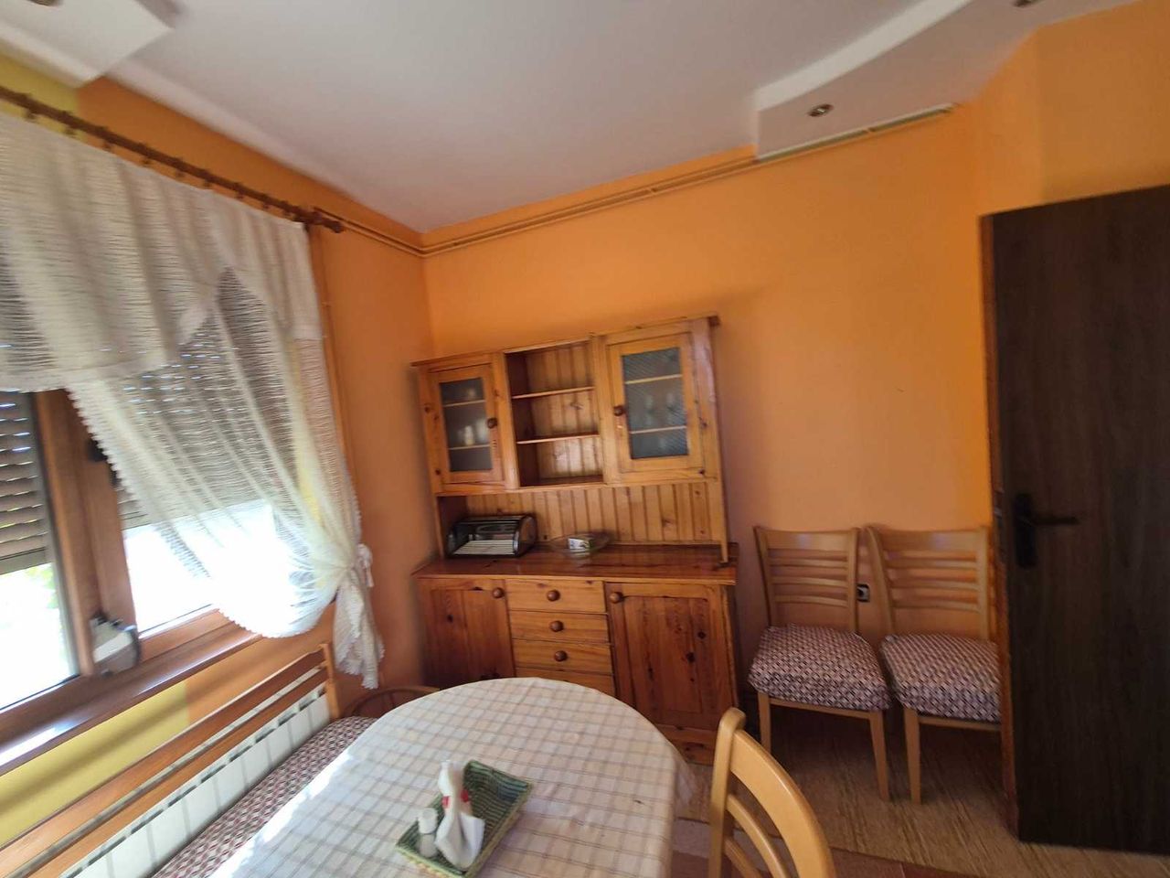 Продава се Многостаен апартамент в Пловдив, Изгрев - 155 кв.м за 1091 €/кв.м - Снимка #1