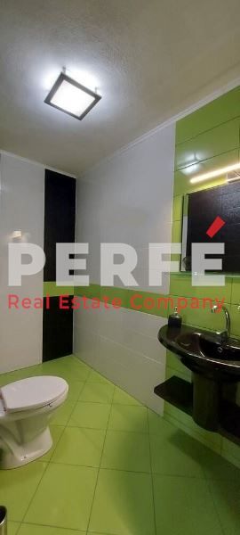 Дава се под наем Тристаен апартамент в Бургас, Изгрев - 92 кв.м за 663 € - Снимка #9