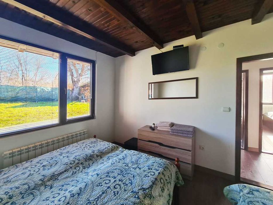 Продава се Къща в с. Яковци, Област Велико Търново - 100 кв.м за 1815 €/кв.м - Снимка #13