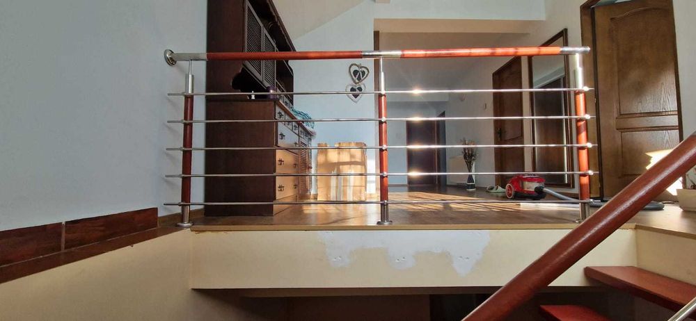Balustrade din inox cu lemn,scara din lemn ,lemn inox ,lemn,inox
