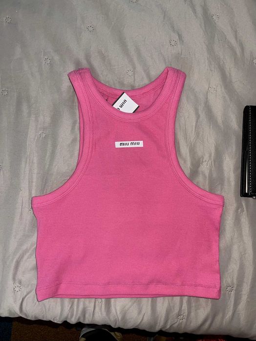 циклана фуксия топ миумиу миу кроп потник тениска  miumiu miu розов