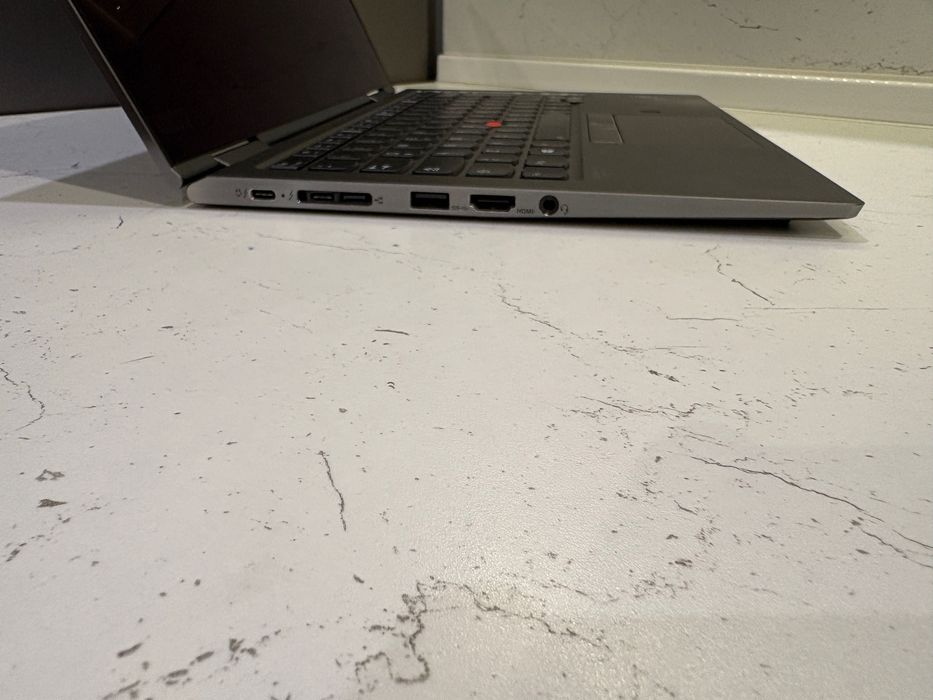 Lenovo ThinkPad X1 Yoga 4 16 GB ram