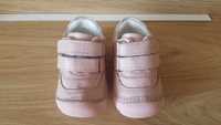 Бебешки обувки Ponki за момиче