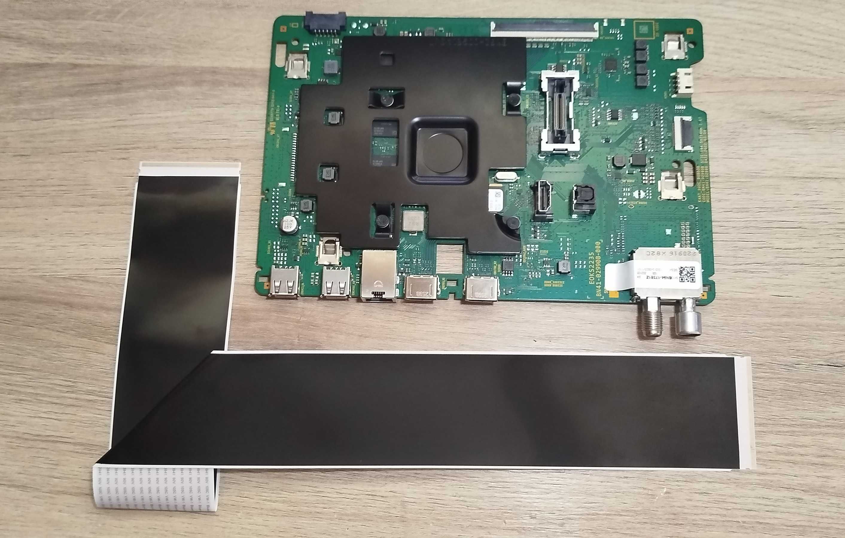 Платка захранване и Main Board за телевизор Samsung 4K UE50CU8072U