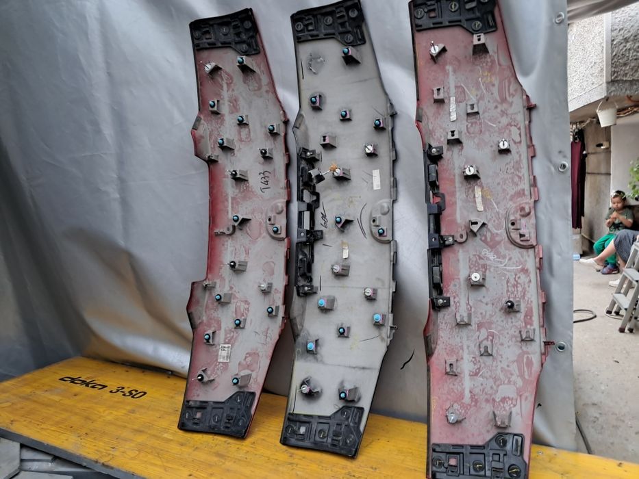 Лайсна панел задна врата  Mazda CX30