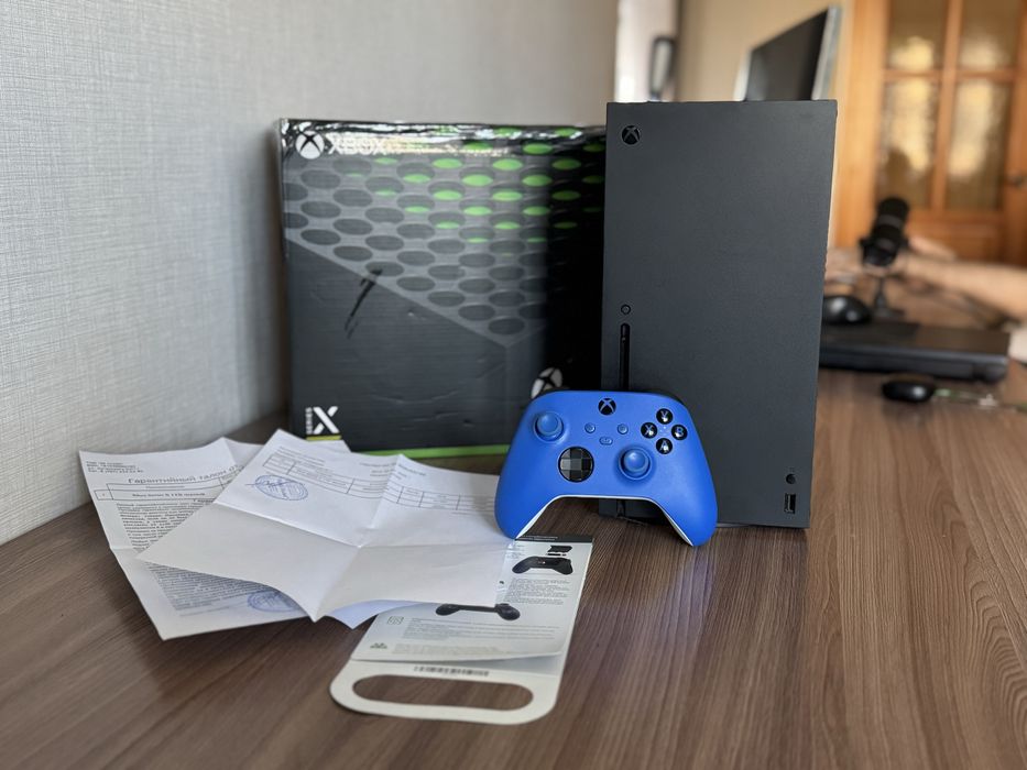 ПРОДАЖА / ОБМЕН Xbox Series X на 1 ТБ