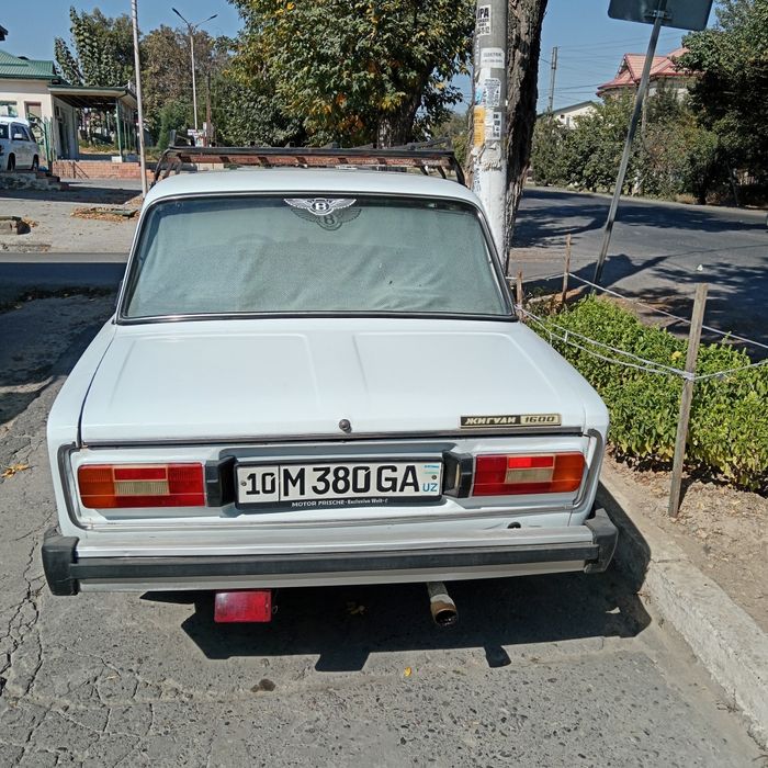 2106 sotiladi 1989 yilgi.