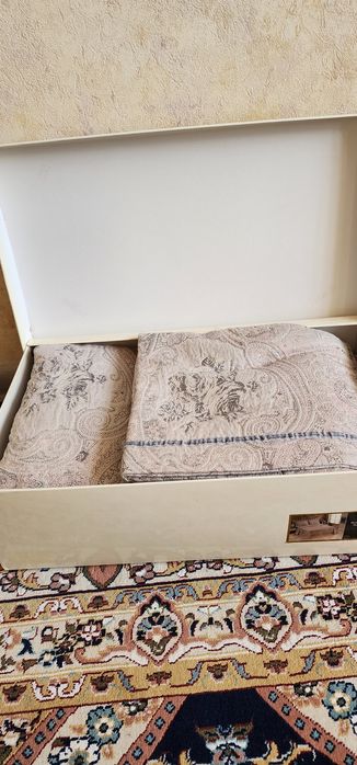 Покрывало двуспальное, джаккард, новое.