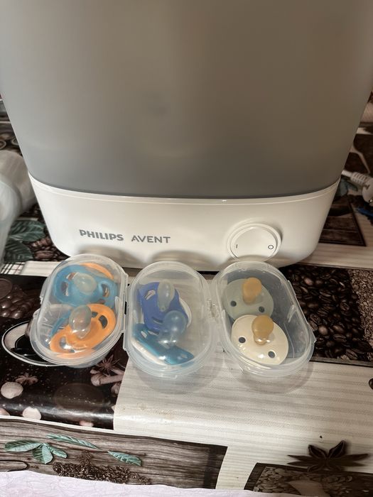 Sterilizator Philips Avent +biberoane si tetina