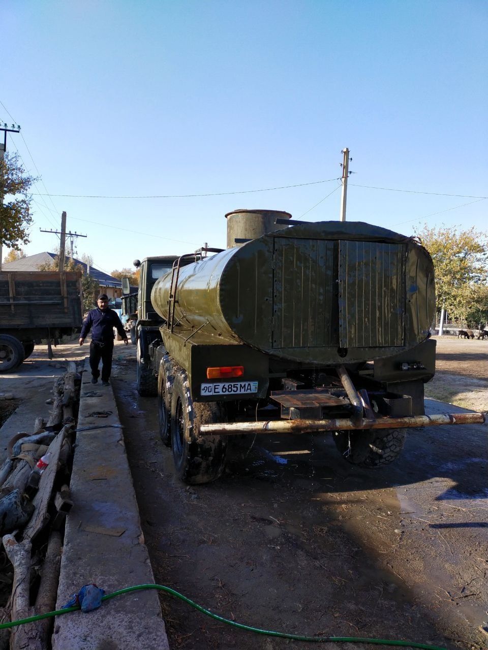 КАМАЗ видыщи холати яхши докуменлари таёр дизел 6 тортади састаяня зор