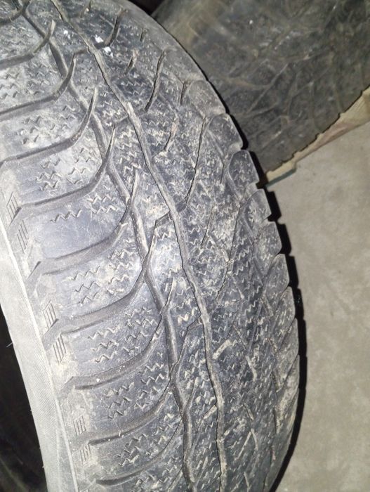 Кыскы донгелек б/у 235/65 R17