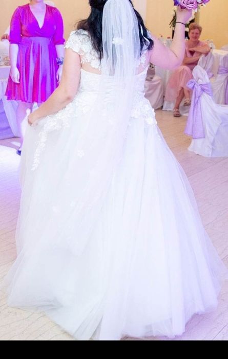 Rochie mireasa marimea XL