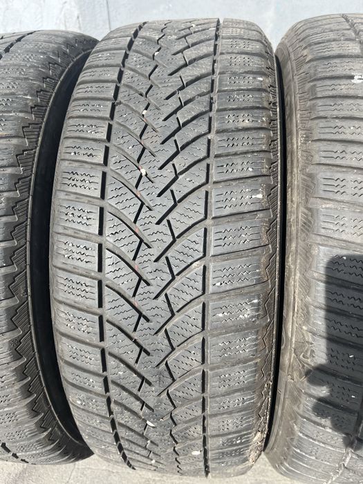 4 бр. зимни гуми 205/55/16 Semperit 5-5,5 mm DOT 2817