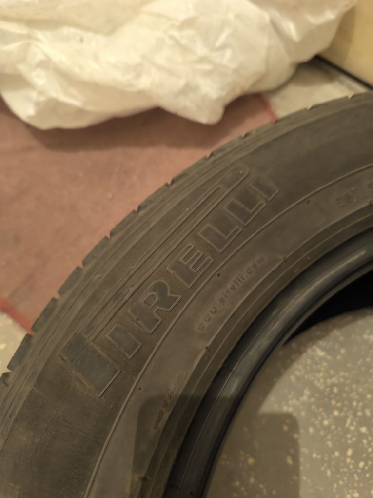 Cauciucuri Continental 235 45 r18 si Pirelli 215 65 r17