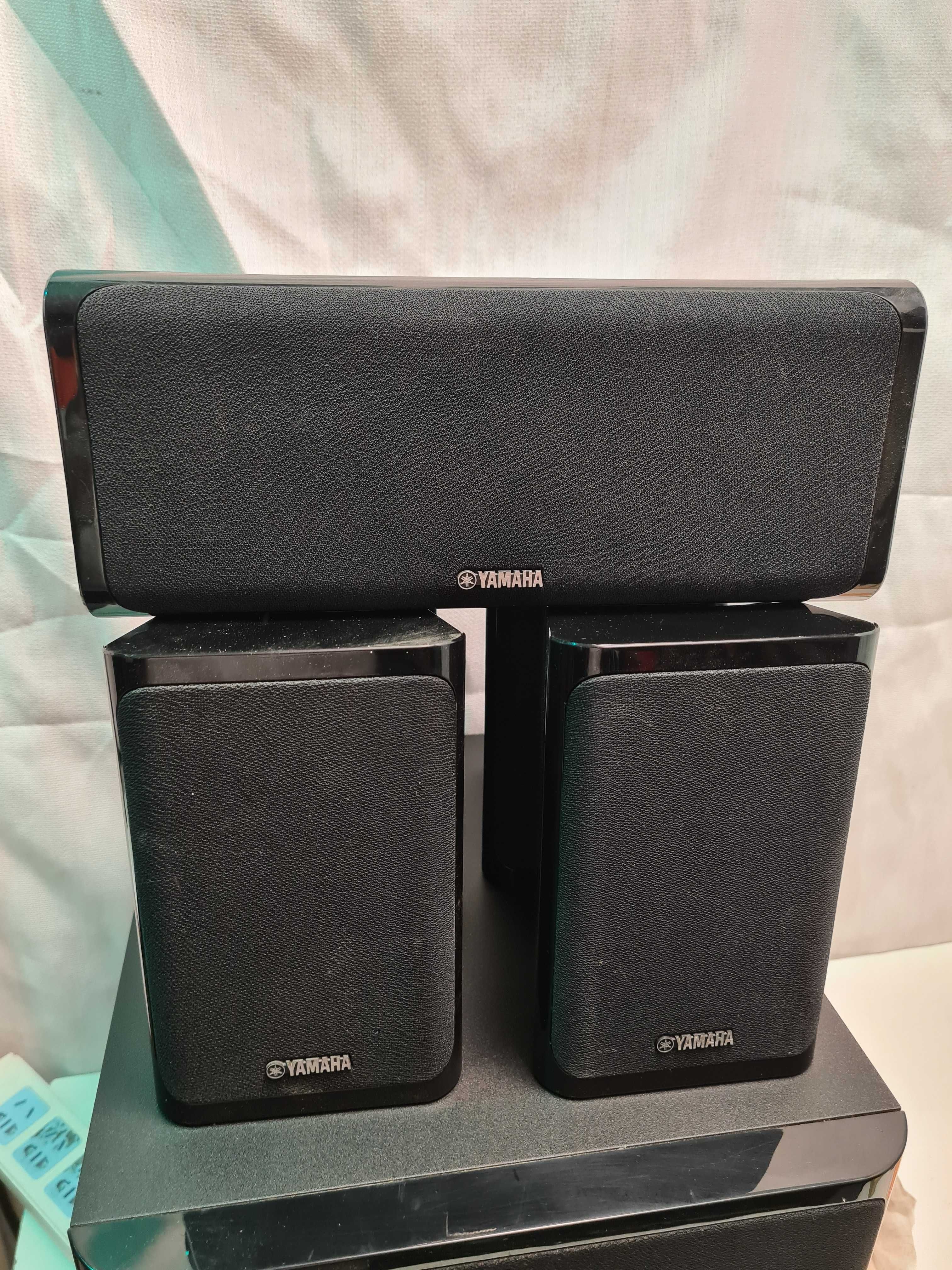 Subwoofer Yamaha NS-SW40 + sateliti NS-B40