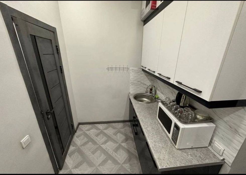 Аренда помещения на первая линия в Лабзак, Ц-13!!!