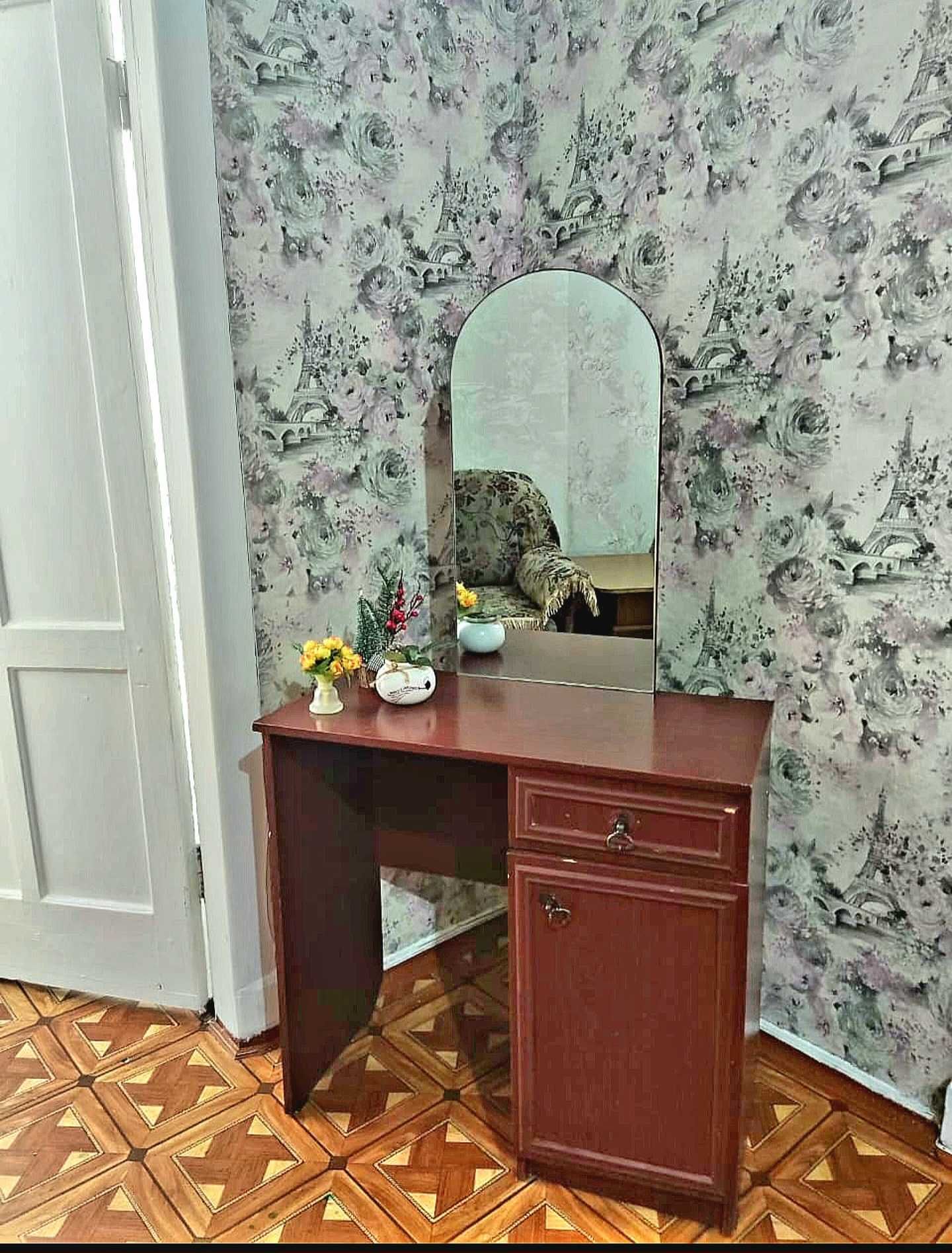 Абая139, Айлара центр 2 комн кв,по сут,по час