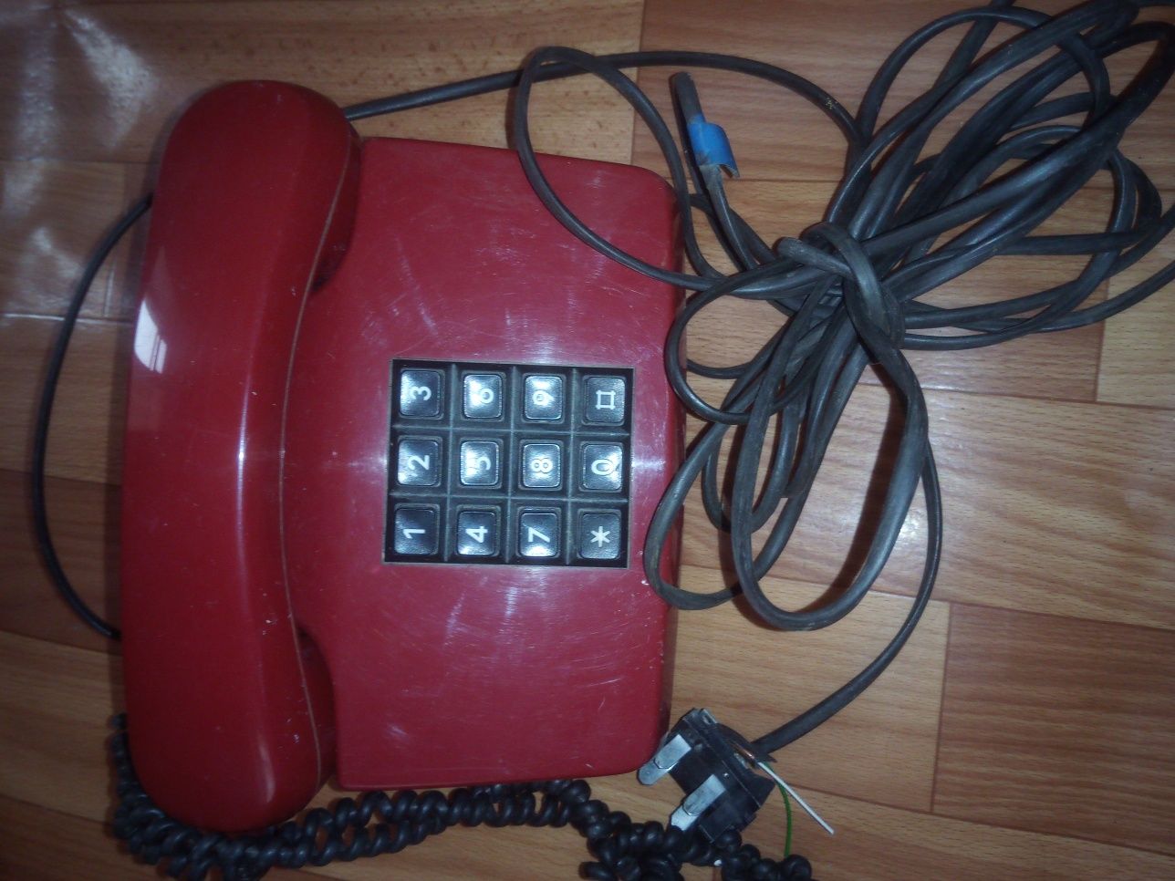 Телефон стационарный для любителей эпохи СССР