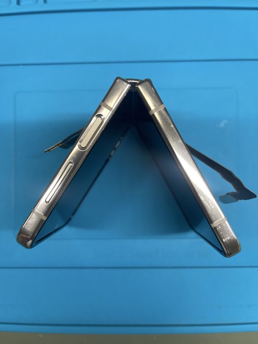 Samsung Galaxy Z flip3 Z flip 4