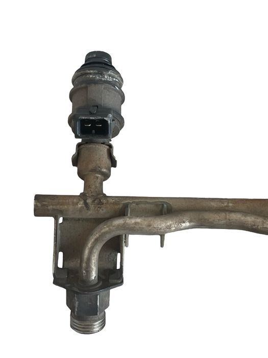 Rampa + injectoare  OPEL ASTRA H L48, A04 2004 - 2014 1.8i