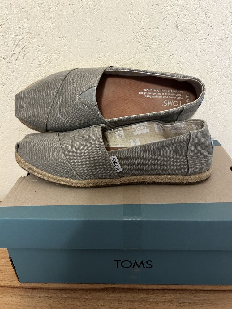 Toms 37,5 Едпадтили и Чехли