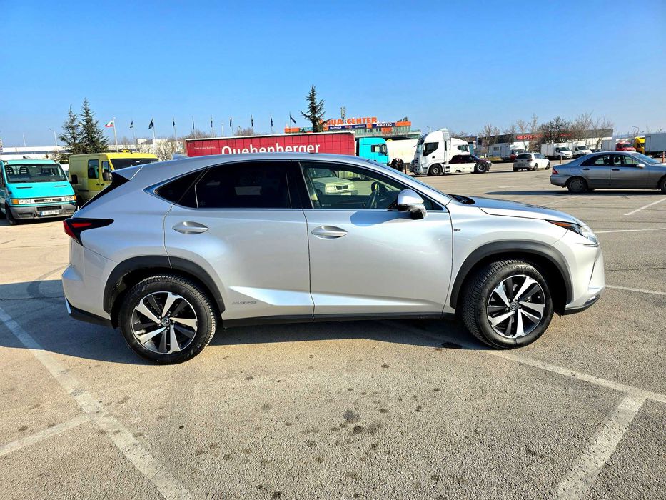 Продавам  Lexus NX 300h 4x4