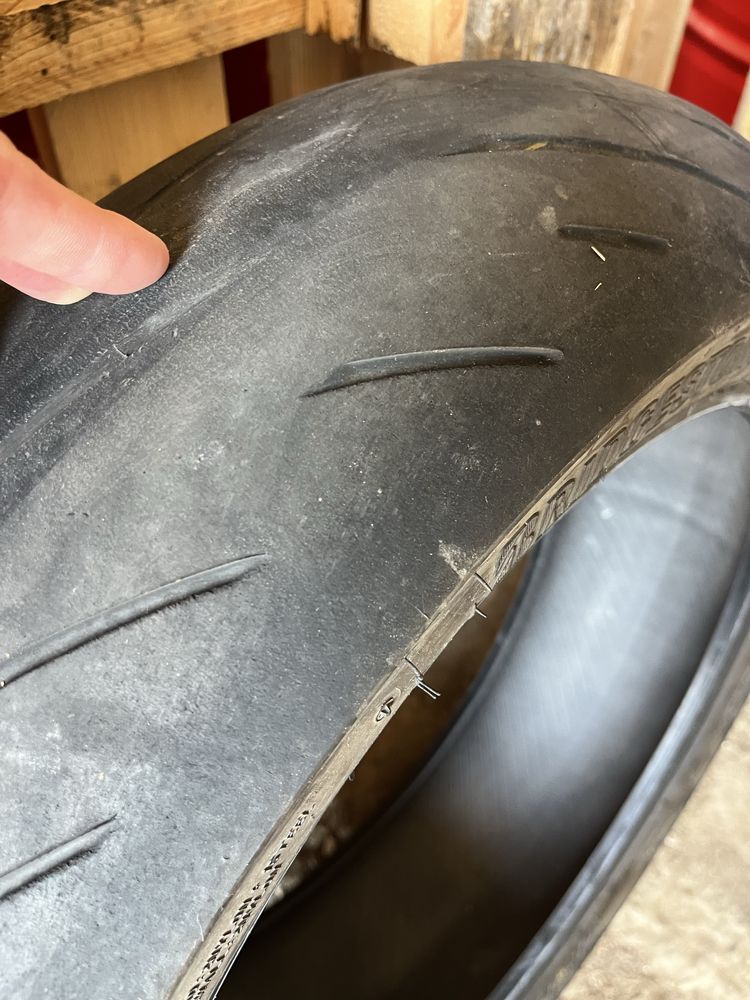 Гуми пистови bridgestone battlax