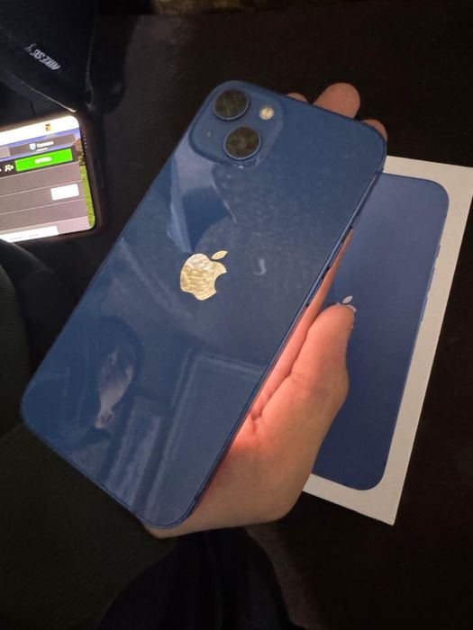 Айфон 13. Память 128. Акб 100. С документами