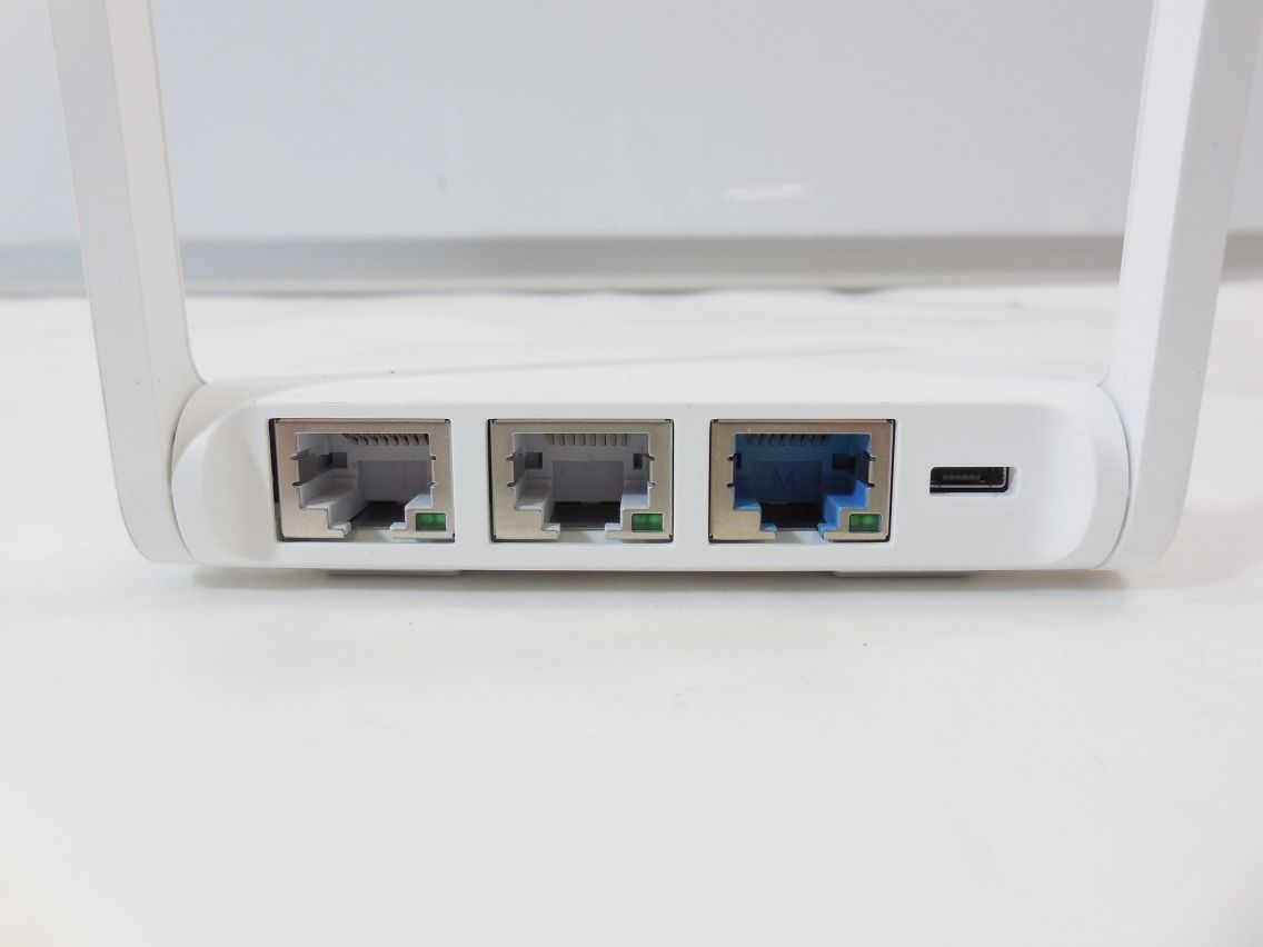 Продам Wi-Fi роутер Xiaomi Mi mini