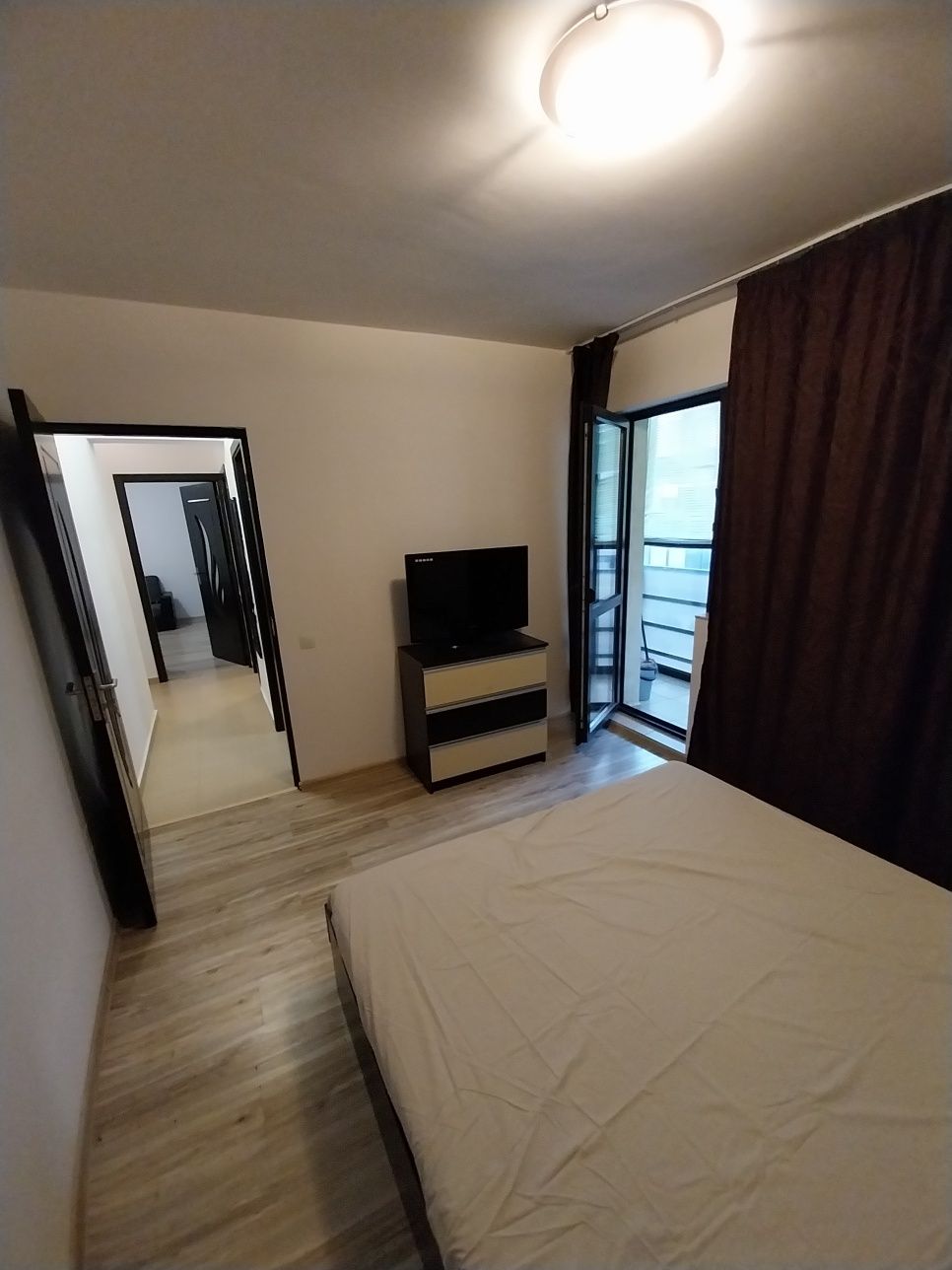 Închiriez apartament 2 camere