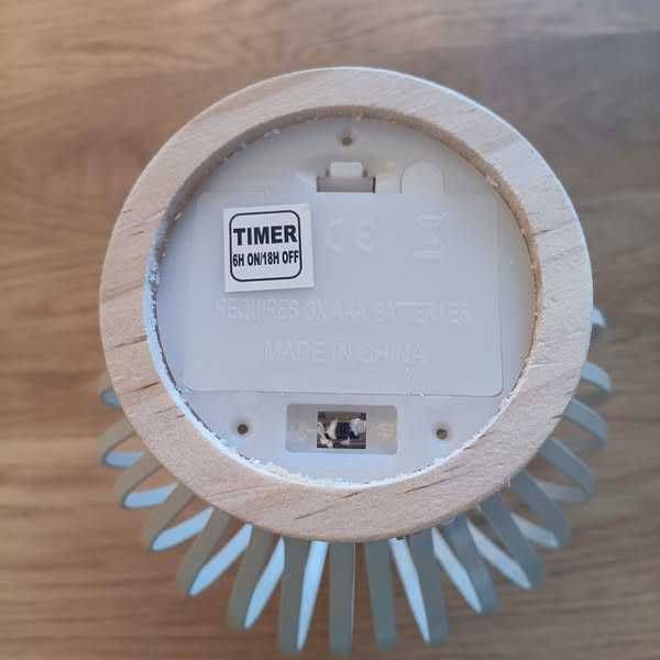 НОВА! LED Безжична настолна лампа, функция за таймер, на батерии