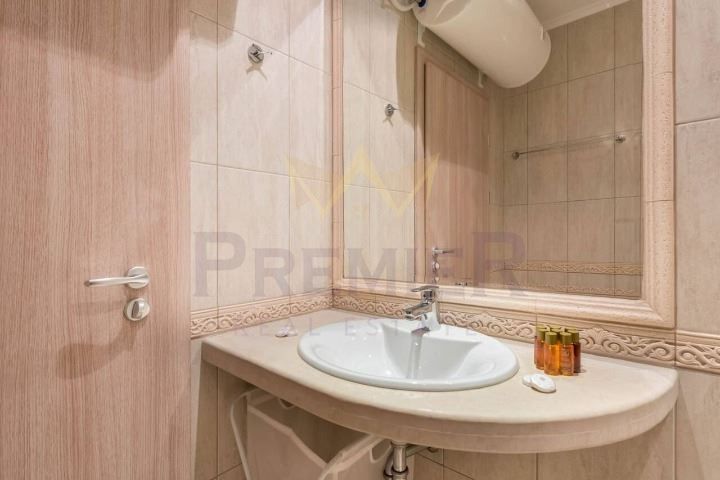 Дава се под наем Тристаен апартамент в Варна, Аспарухово - 99 кв.м за 1200 € - Снимка #9