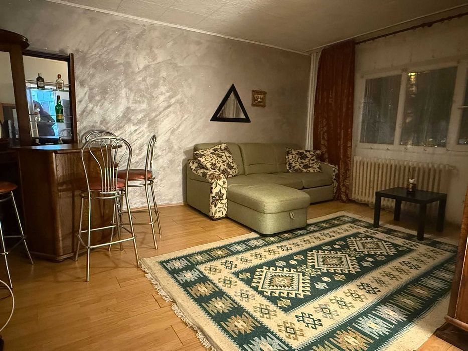 Proprietar închiriez garsoniera decomandata, langă metrou Brâncoveanu,