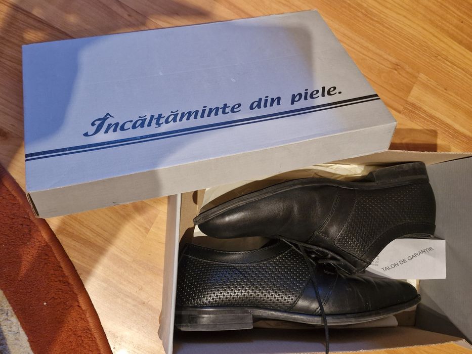 Pantofi din piele marimea 41