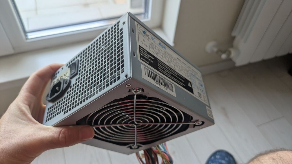 Захранване за настолен компютър 400W