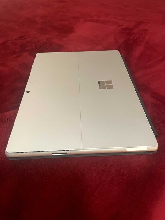 Microsoft Surface Pro 9 - I7 12th-16GB-256GB - Tastatura si Pen ORG
