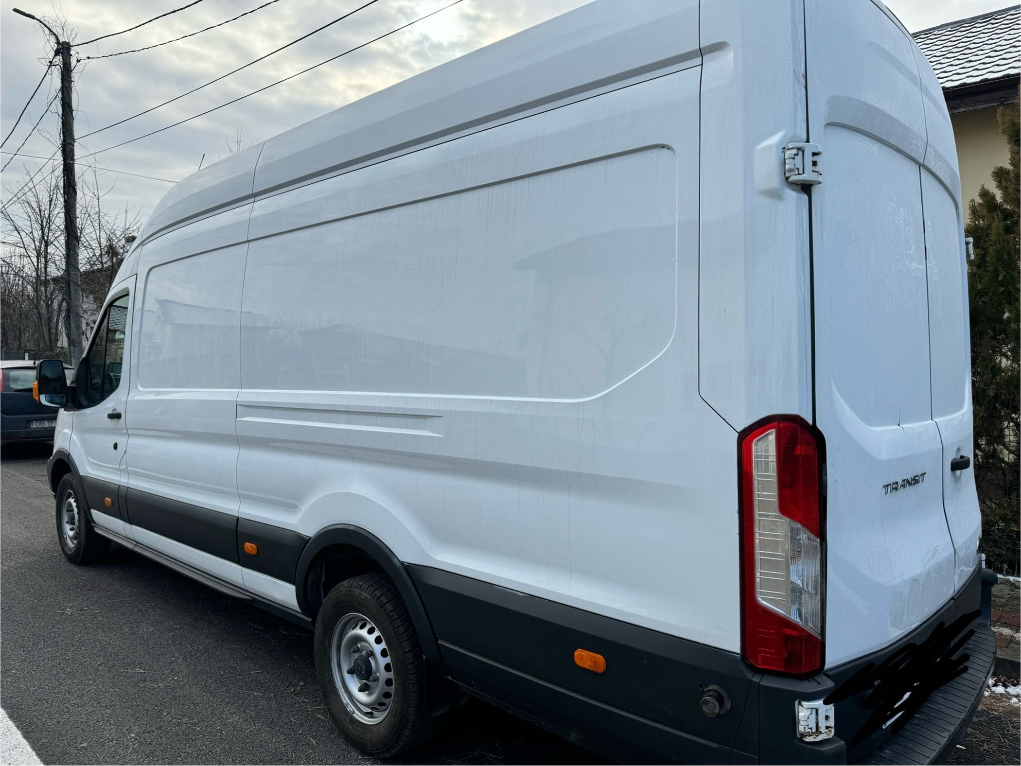 Ford Transit 140000km, variante+/-