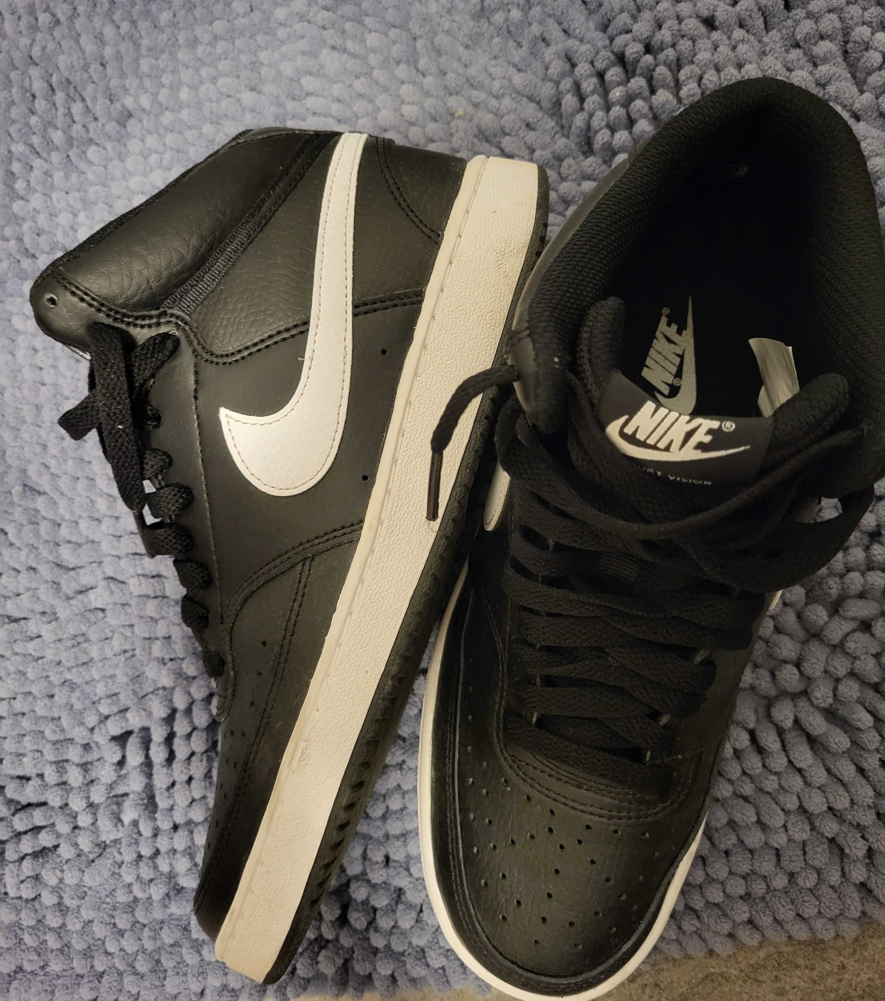 NIKE wmns court кецове