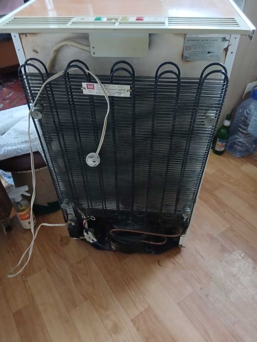 Продаётся морозильник Саратов советский в хорошем состоянии