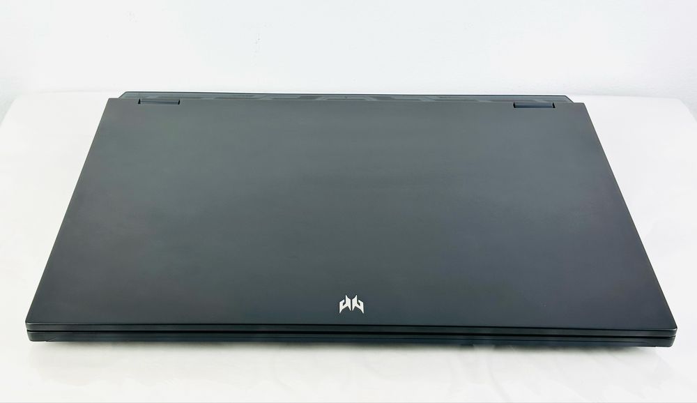Acer Predator Helios 18 Intel Core i9-13900HX 32RAM 2TB SSD RTX 4080