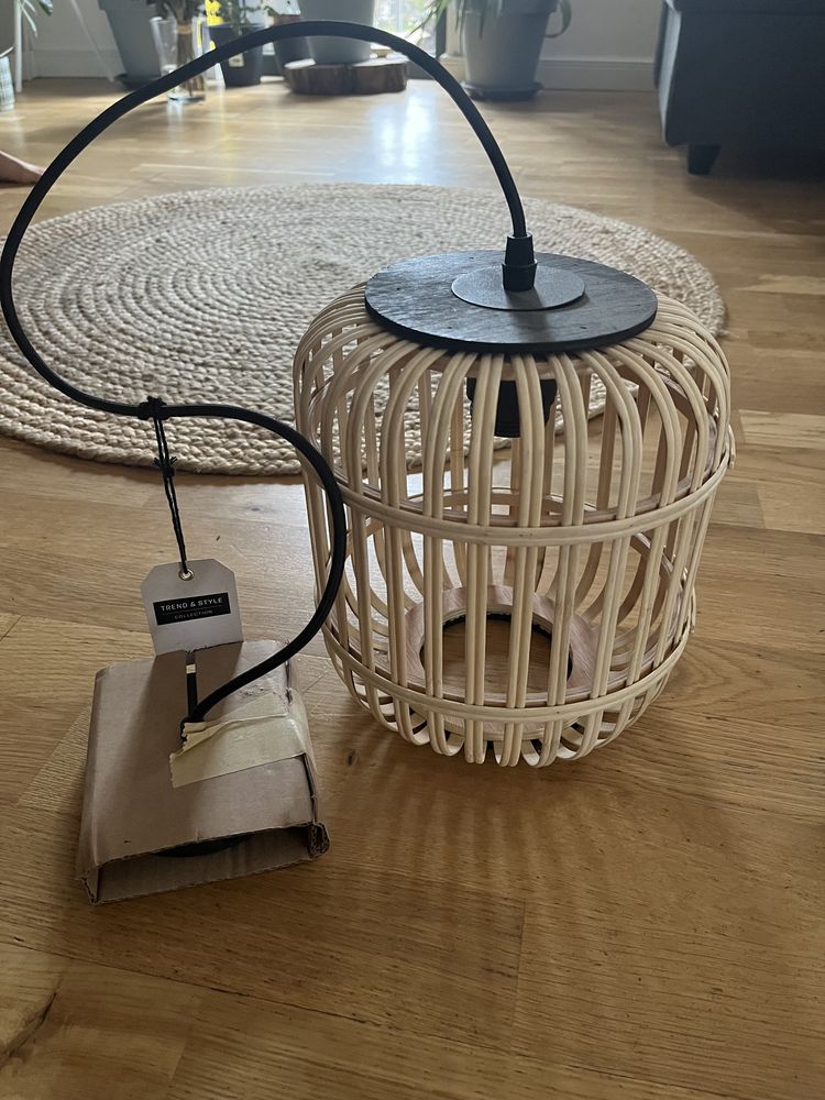 Lampa de tavan din ratan noua