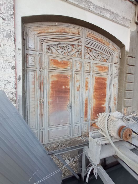 Дарвоза варота сотилади