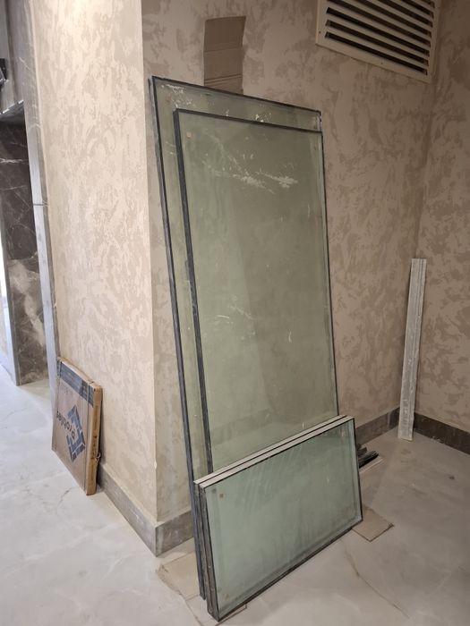 Продам дверь из термо пластика.