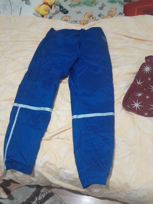 Pantaloni impermeabil L nou