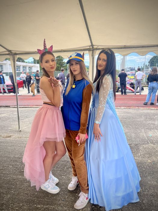 Animatori pentru copii