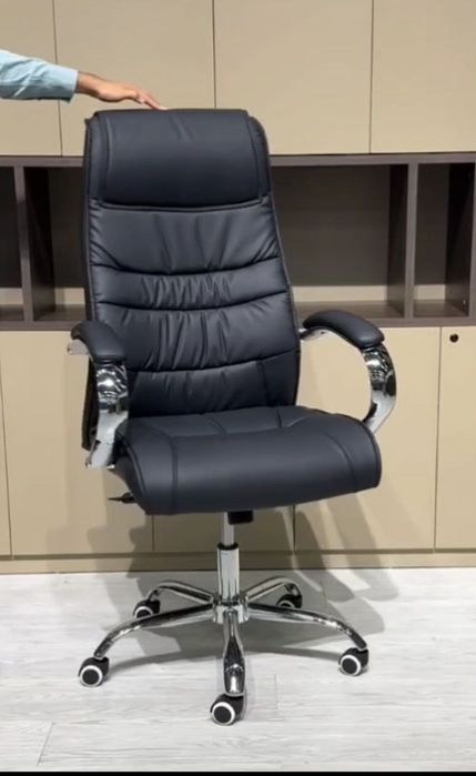 Продаём новые офисные кресла отличного качества: