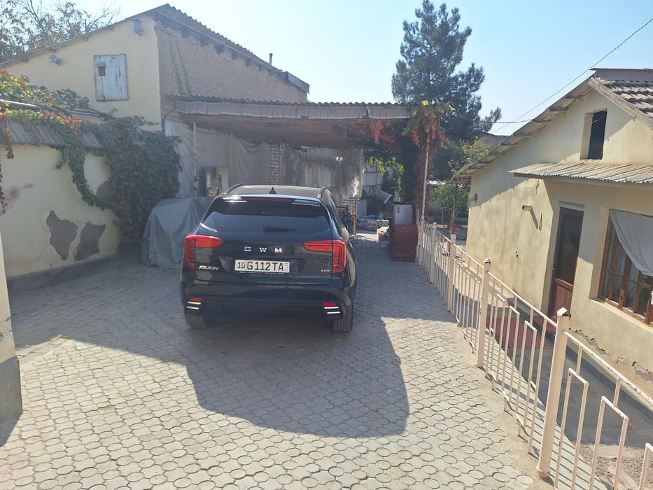 Уй сотилади Янгийул шахар Типаграфя олдида