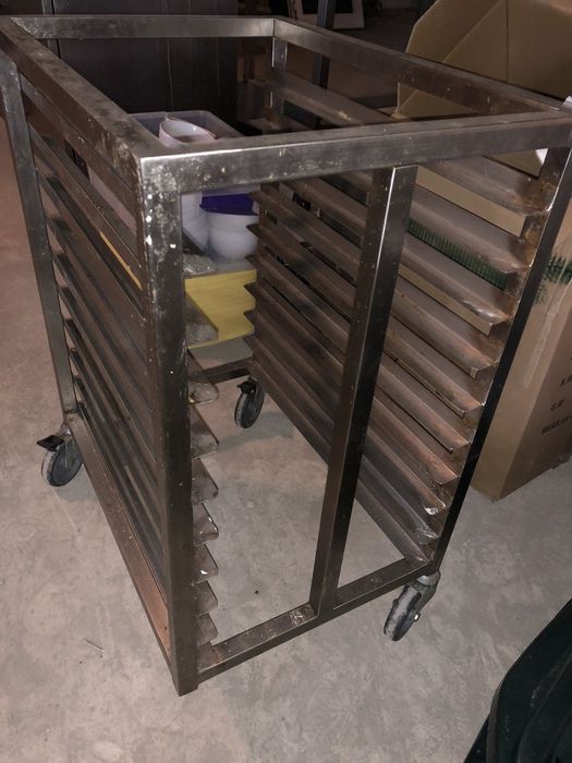 Газова професионална печка с 6 котлона и Бен Мари
