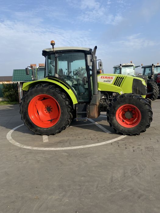 Tractor Claas Arion 420